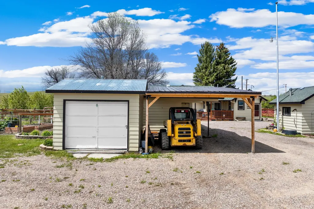 81 Eaton Avenue Great Falls MT 59405