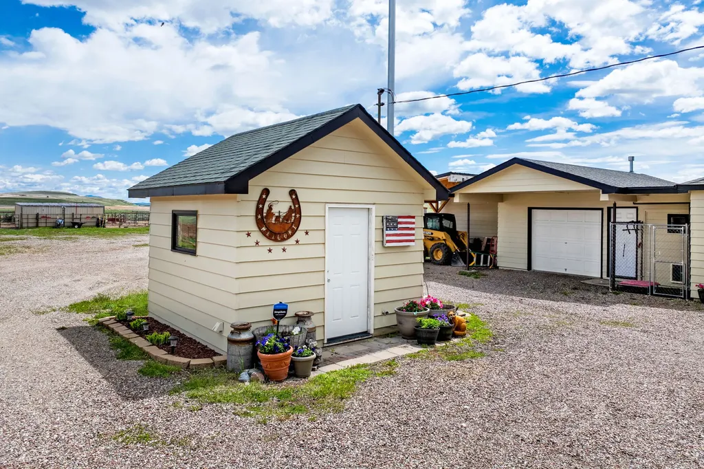 81 Eaton Avenue Great Falls MT 59405