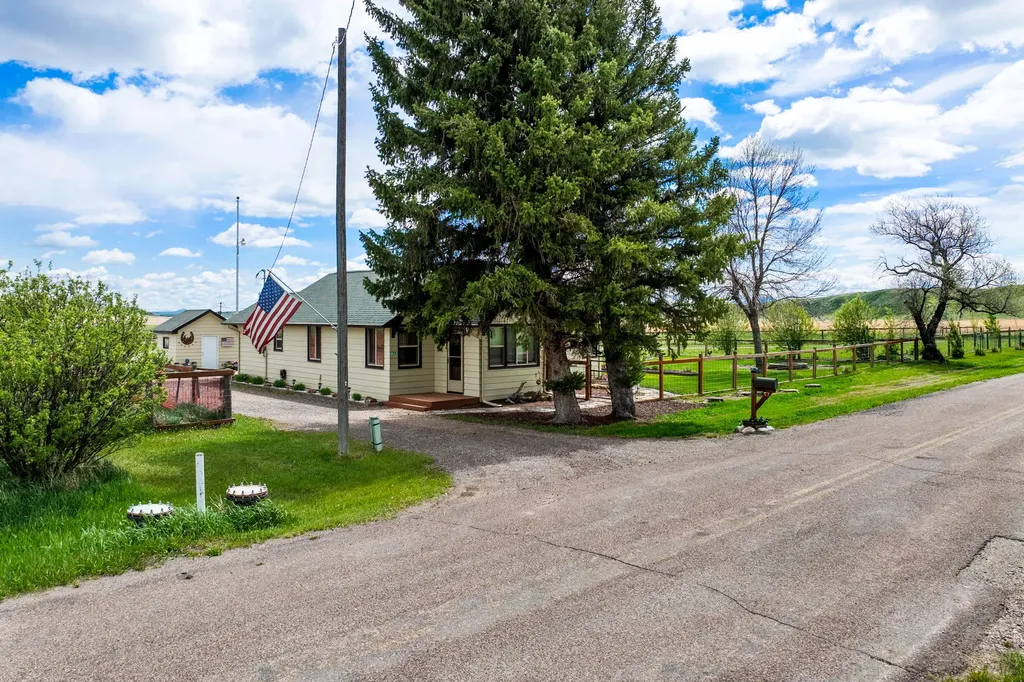 81 Eaton Avenue Great Falls MT 59405