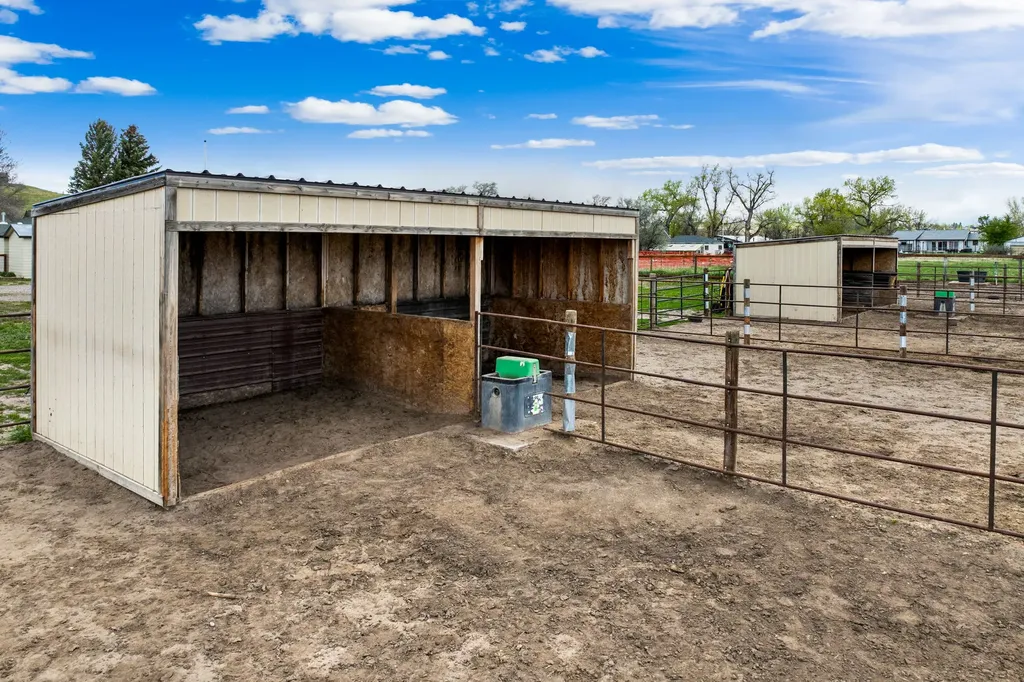 81 Eaton Avenue Great Falls MT 59405