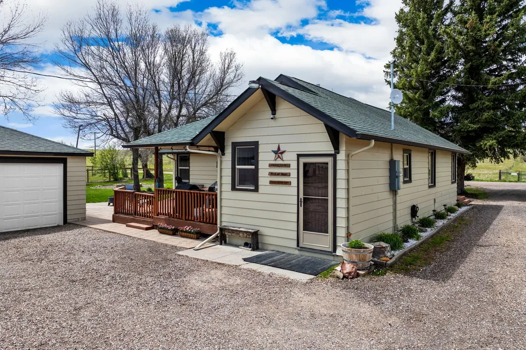 81 Eaton Avenue Great Falls MT 59405