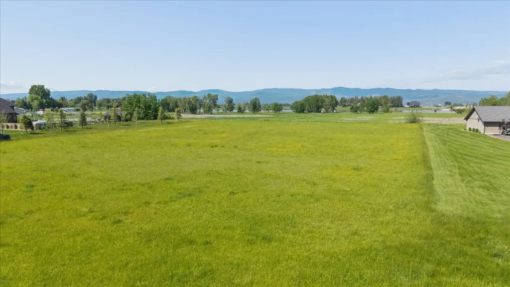 322 Hanging Rock Drive Bigfork MT 59911