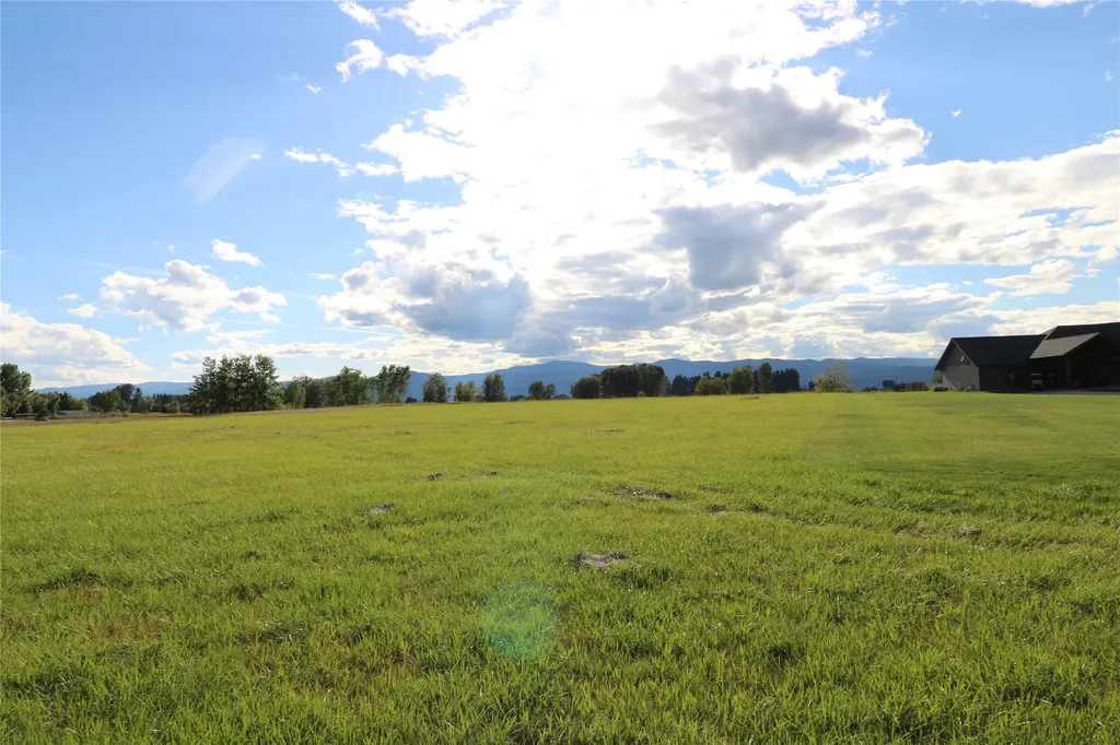 322 Hanging Rock Drive Bigfork MT 59911