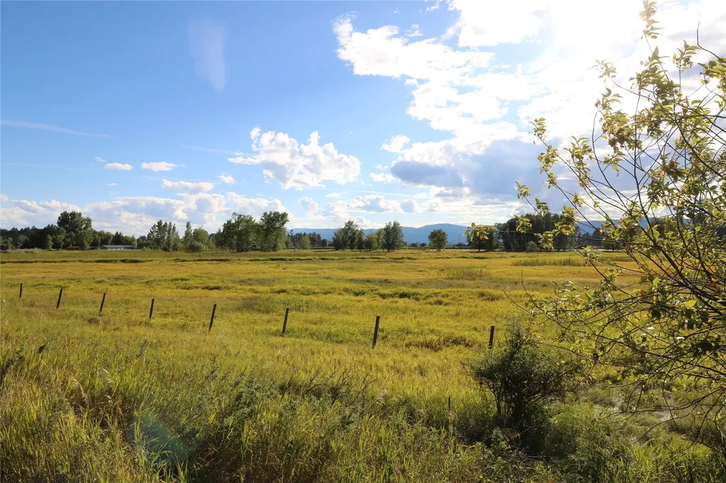 322 Hanging Rock Drive Bigfork MT 59911