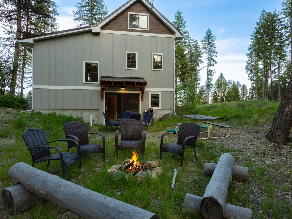 254 Chinook Lake Road Whitefish MT 59937