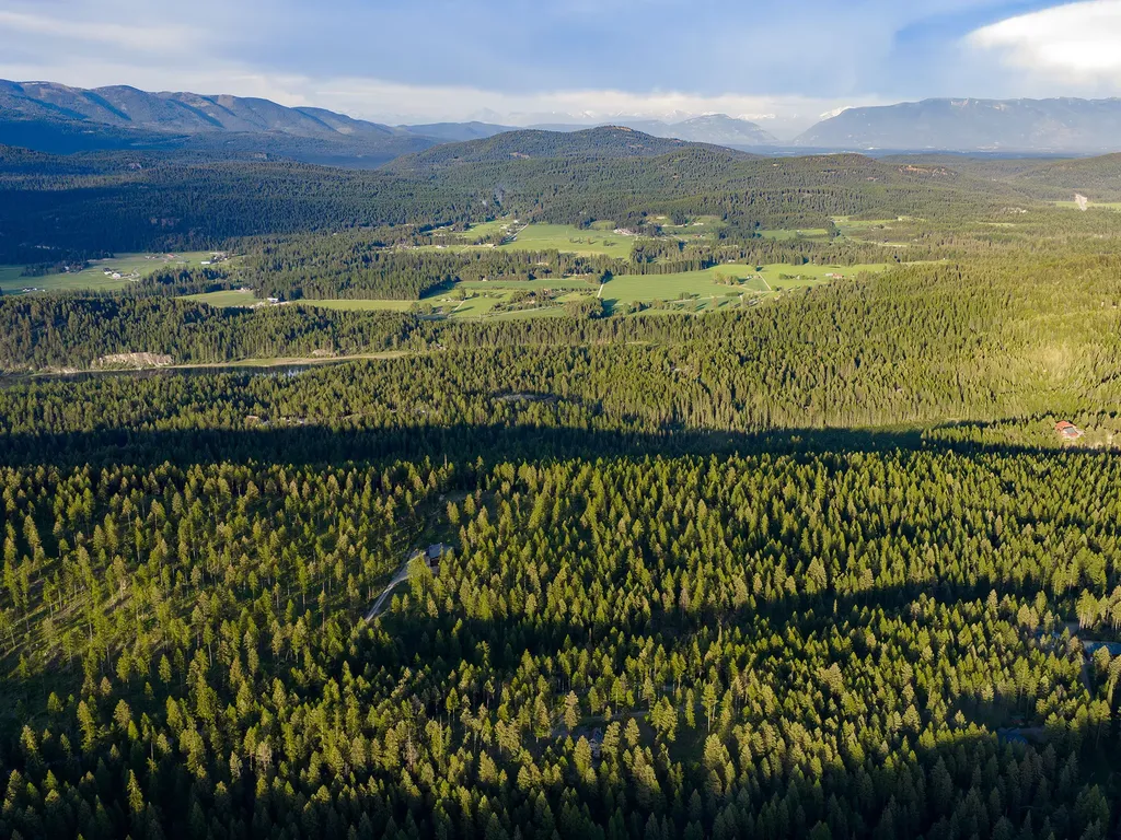 254 Chinook Lake Road Whitefish MT 59937