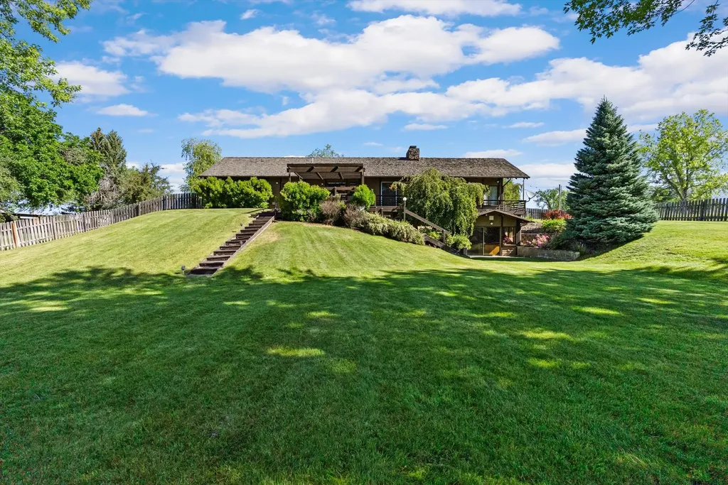 301 Arrow Street St Ignatius MT 59865