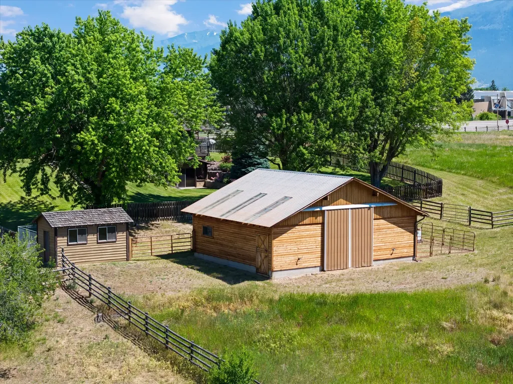 301 Arrow Street St Ignatius MT 59865