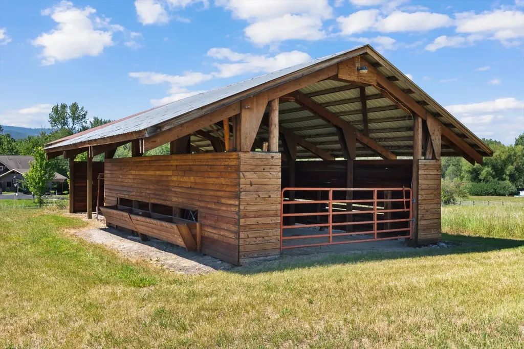 301 Arrow Street St Ignatius MT 59865