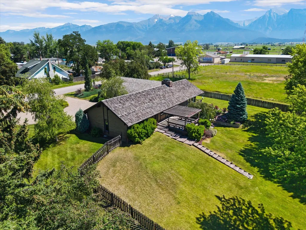 301 Arrow Street St Ignatius MT 59865