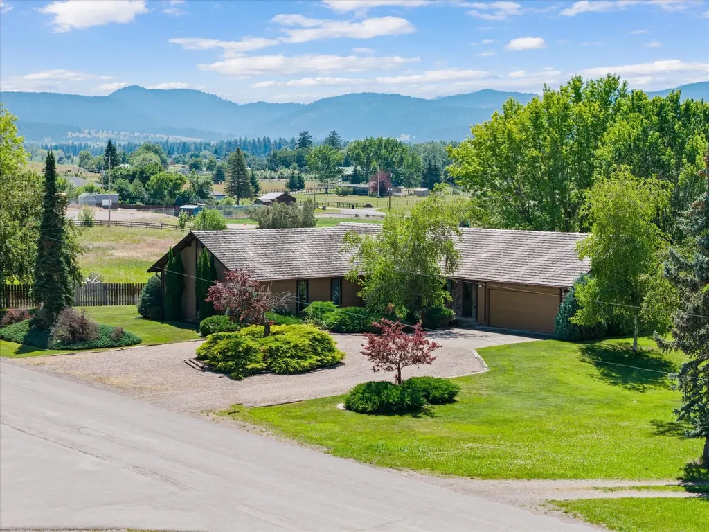301 Arrow Street St Ignatius MT 59865