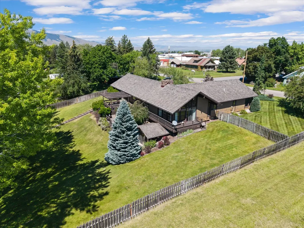 301 Arrow Street St Ignatius MT 59865