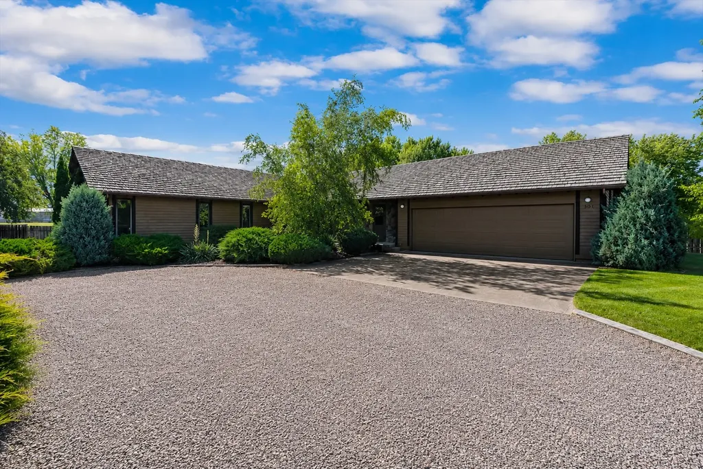 301 Arrow Street St Ignatius MT 59865