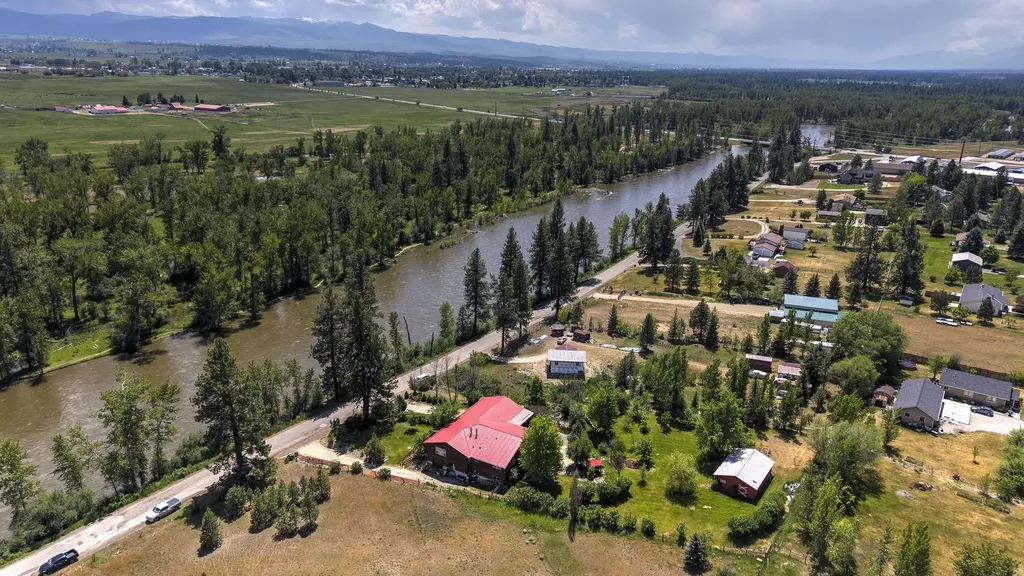 3979 Stevensville River Road Stevensville MT 59870