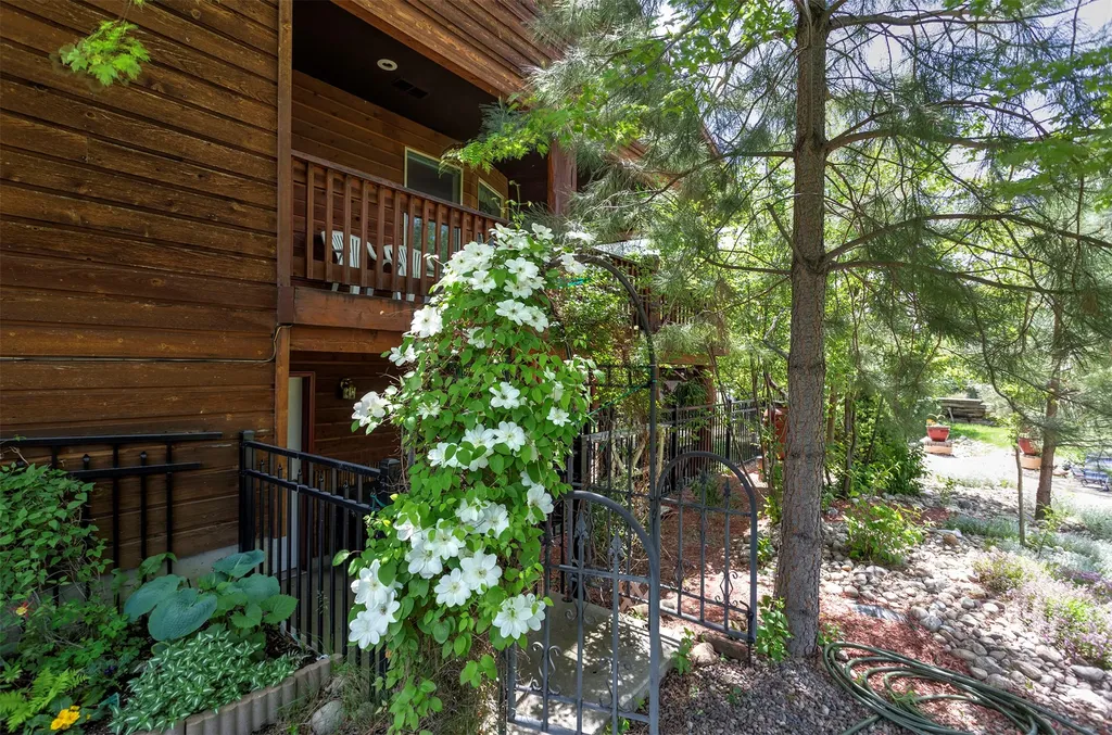 3979 Stevensville River Road Stevensville MT 59870