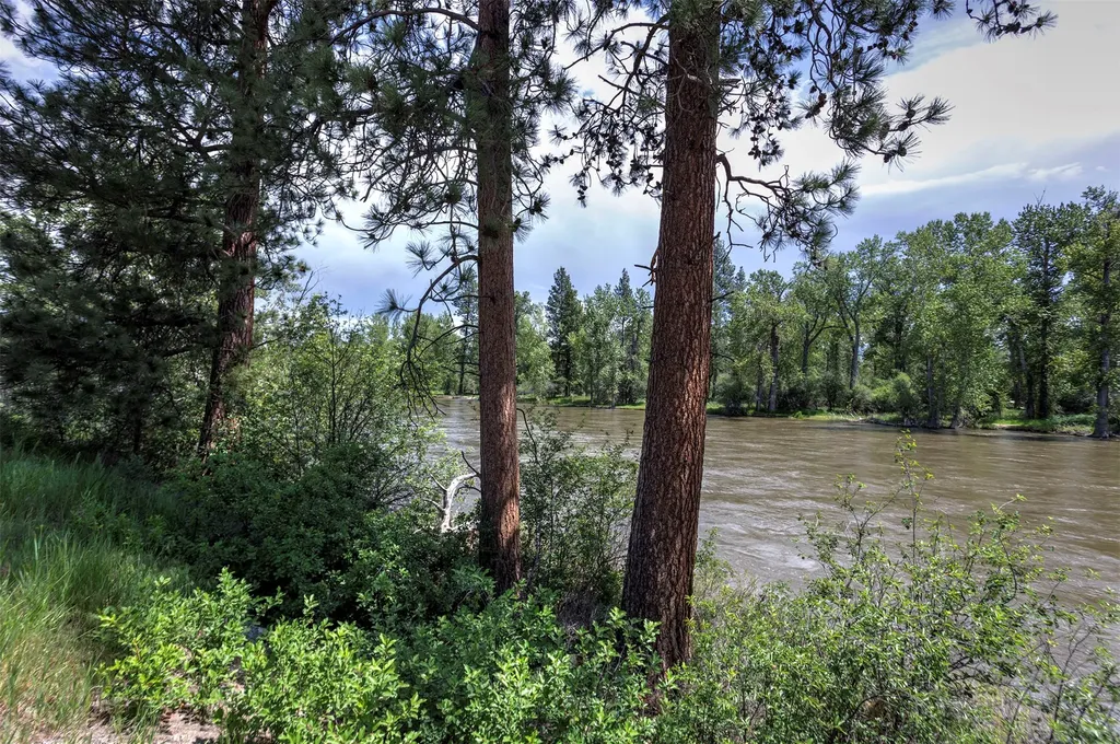 3979 Stevensville River Road Stevensville MT 59870
