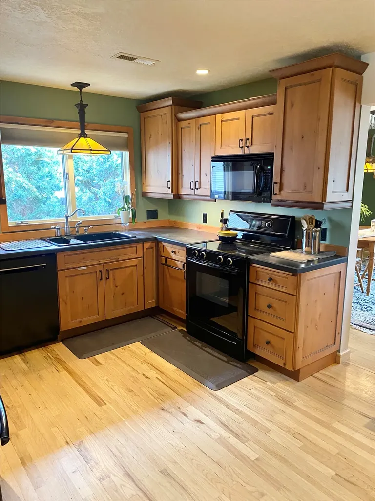 1105 23rd Avenue SW Great Falls MT 59404