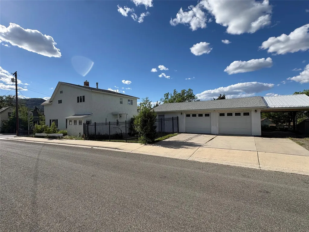 615 S Beattie Street Helena MT 59601