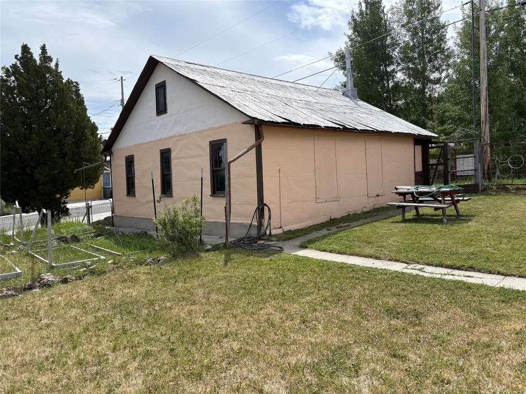 631 Rhode Island Street Helena MT 59601