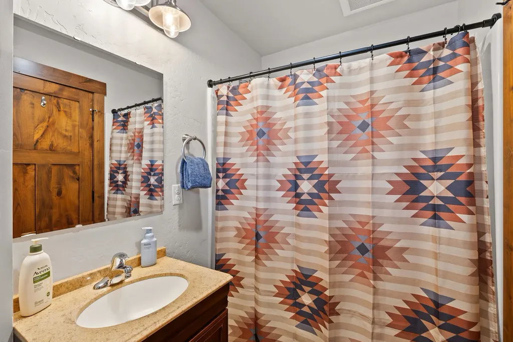 473 Osborn Avenue Bigfork MT 59911