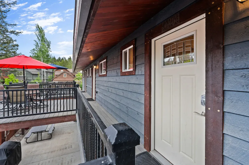 473 Osborn Avenue Bigfork MT 59911