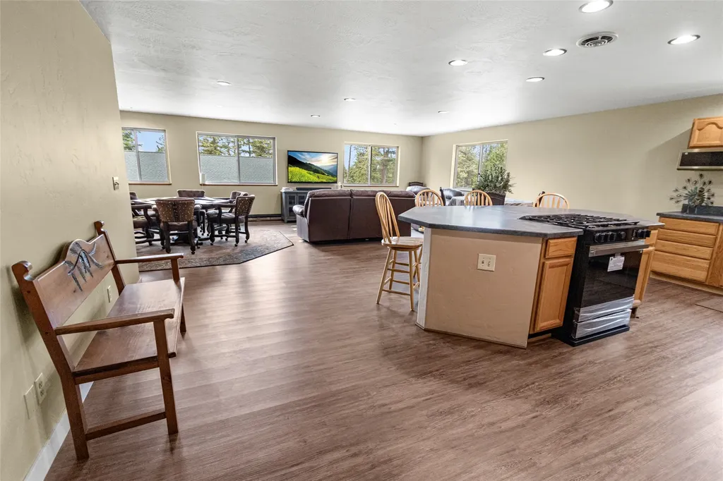 184 High Road Kalispell MT 59901