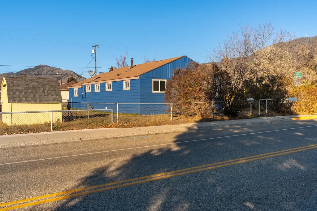 2945 Amherst Avenue Butte MT 59701