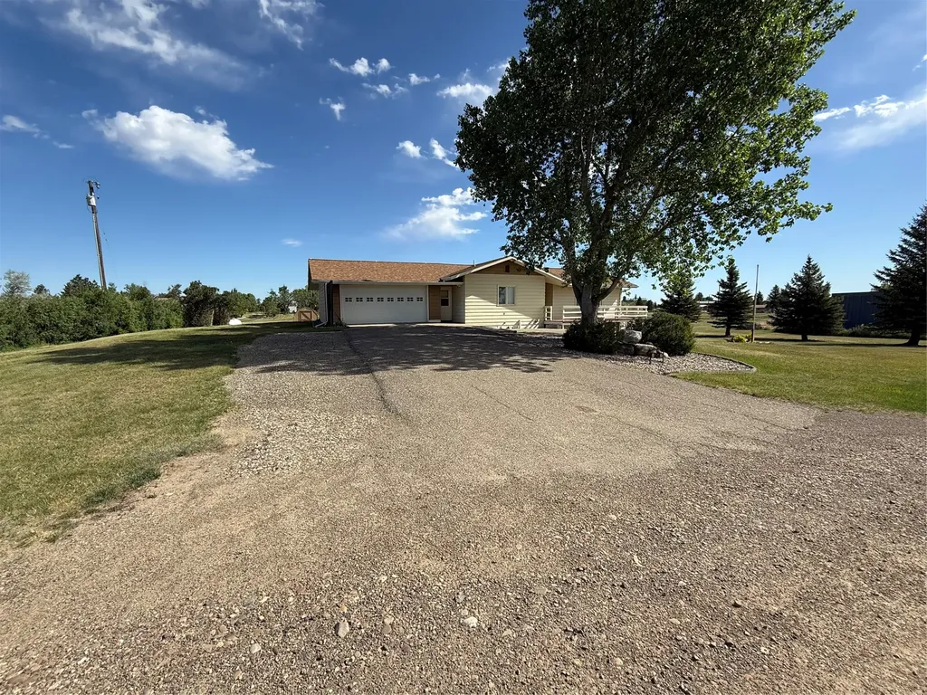 404 Flagler Avenue Geraldine MT 59446