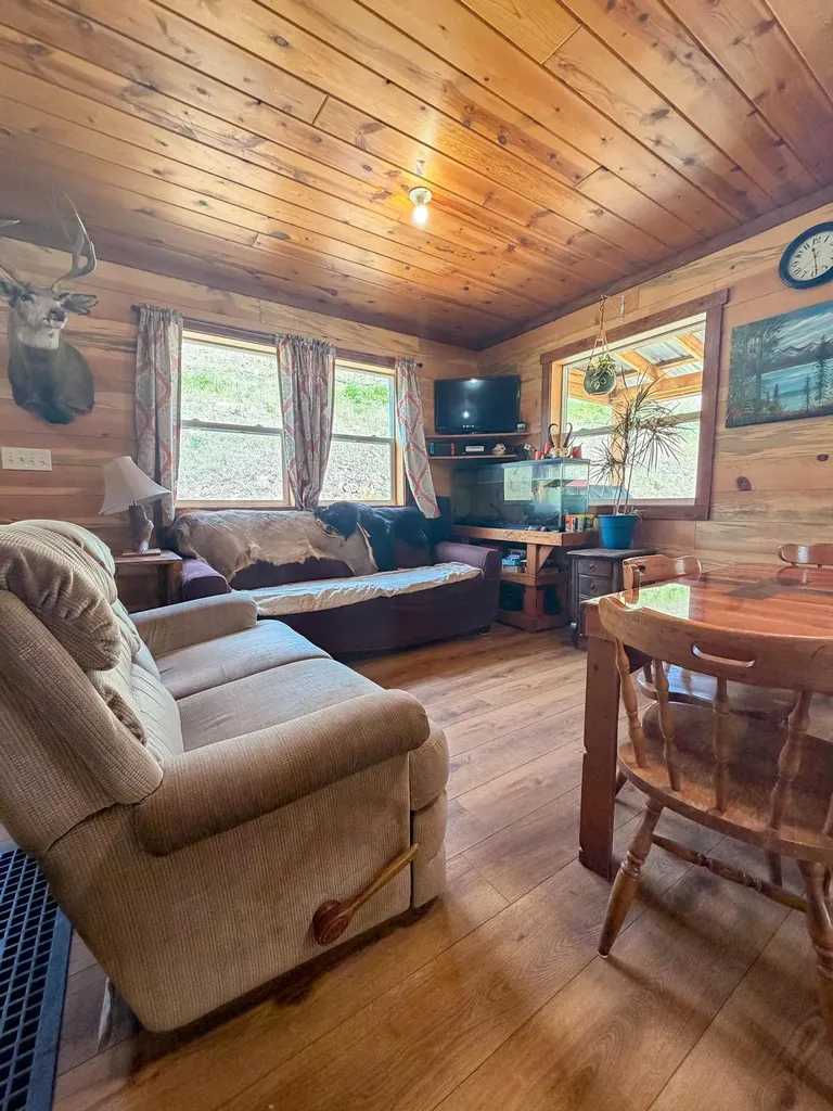 407 Mclaughlin Creek Road Paradise MT 59856