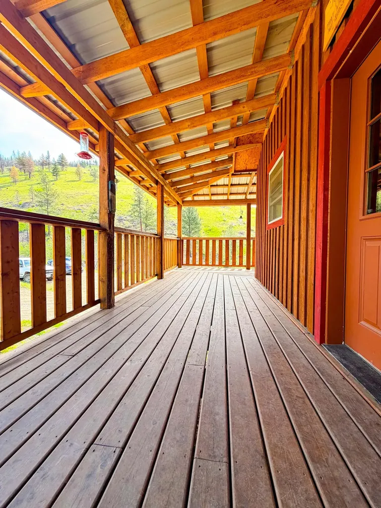 407 Mclaughlin Creek Road Paradise MT 59856