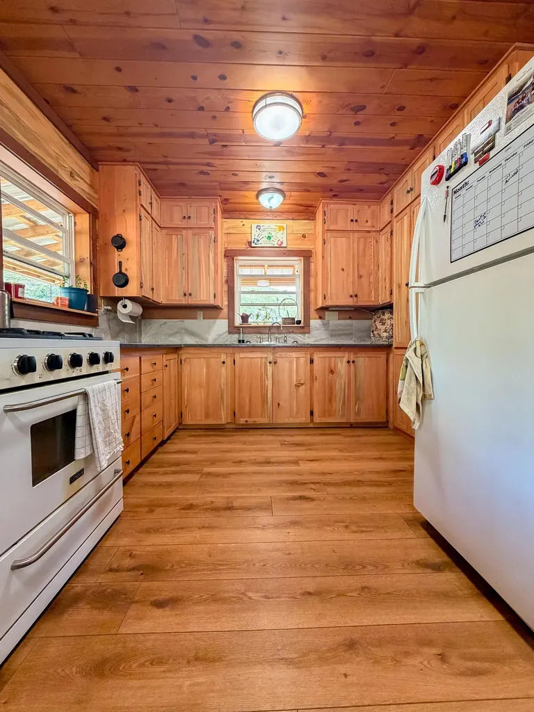 407 Mclaughlin Creek Road Paradise MT 59856