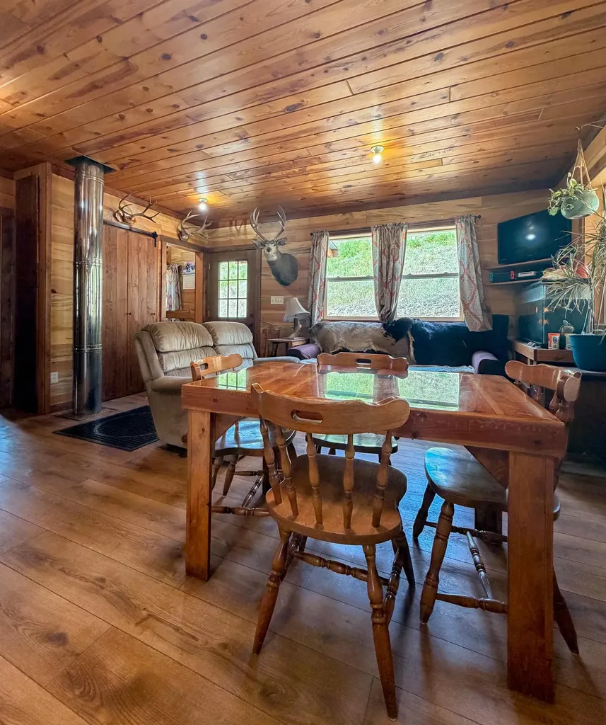 407 Mclaughlin Creek Road Paradise MT 59856