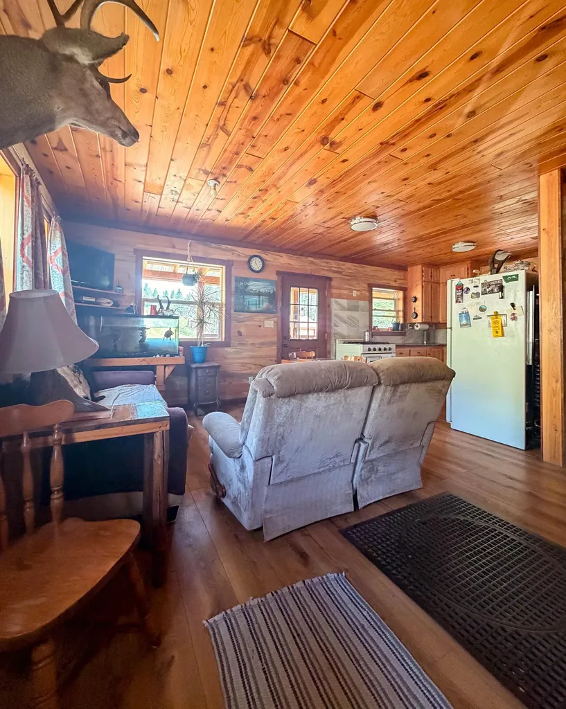 407 Mclaughlin Creek Road Paradise MT 59856