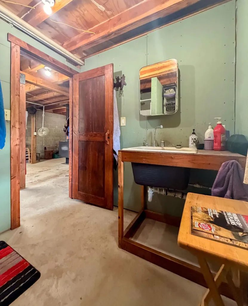 407 Mclaughlin Creek Road Paradise MT 59856