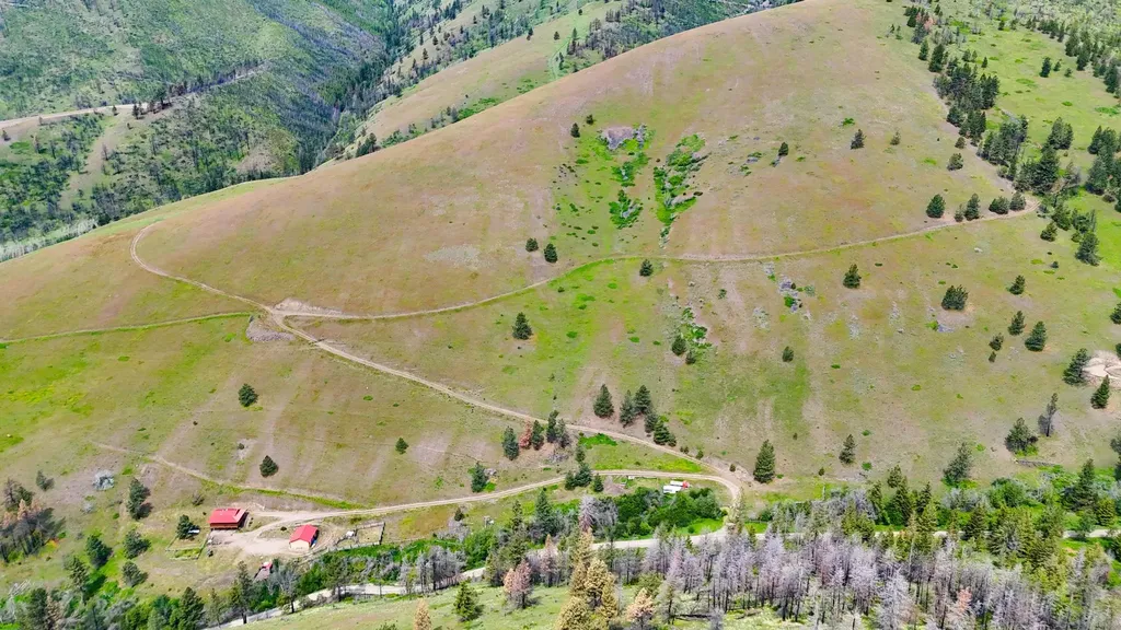 407 Mclaughlin Creek Road Paradise MT 59856