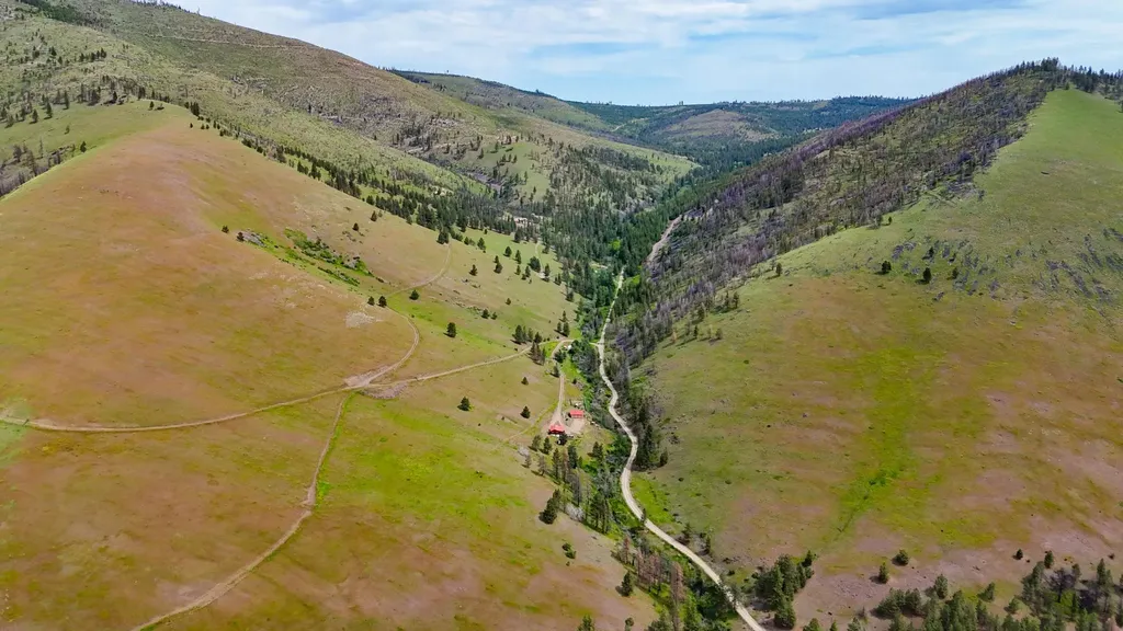 407 Mclaughlin Creek Road Paradise MT 59856