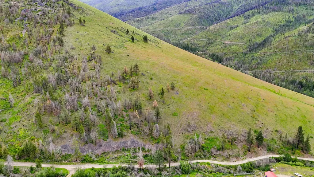 407 Mclaughlin Creek Road Paradise MT 59856