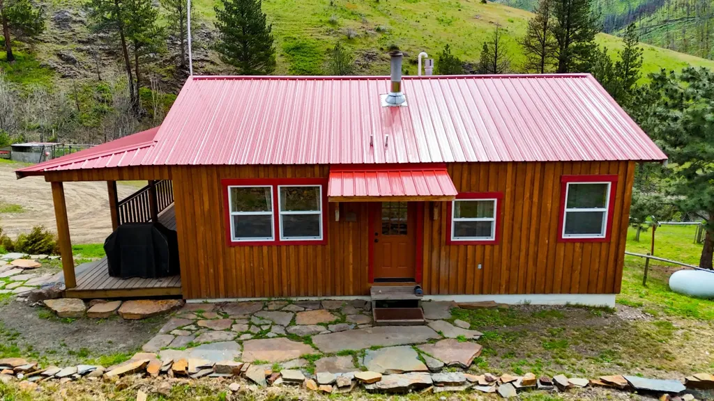 407 Mclaughlin Creek Road Paradise MT 59856