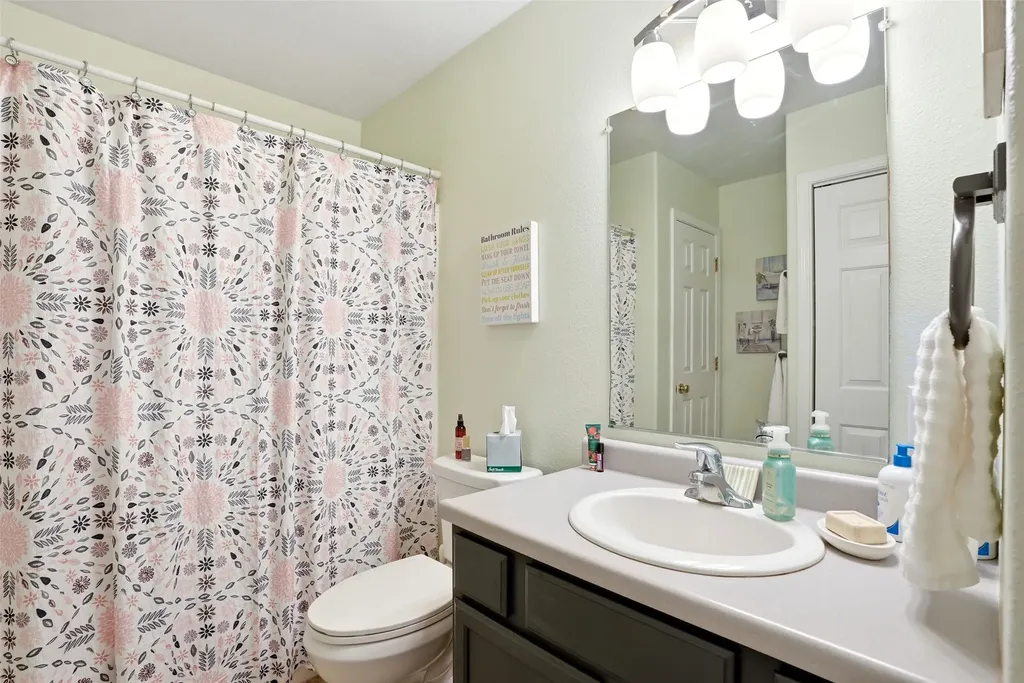 135 Alice Avenue Hamilton MT 59840