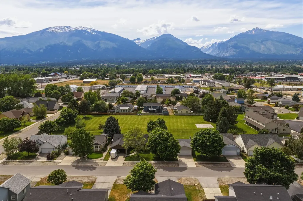 135 Alice Avenue Hamilton MT 59840