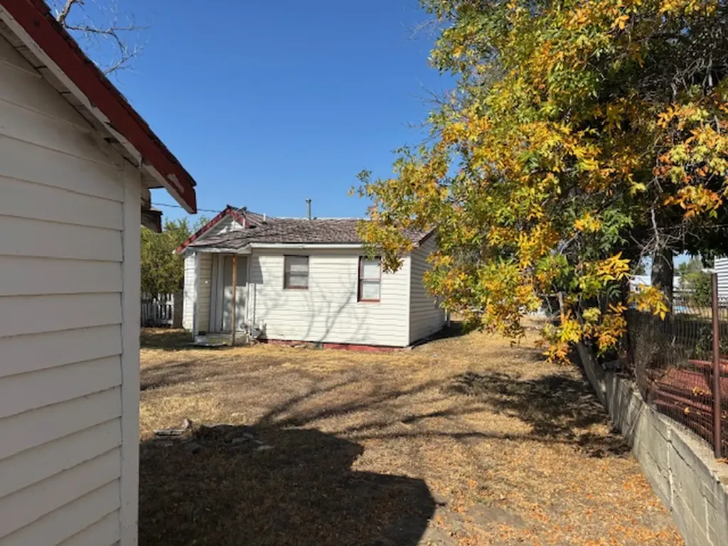 237 2nd Avenue SW Cut Bank MT 59427