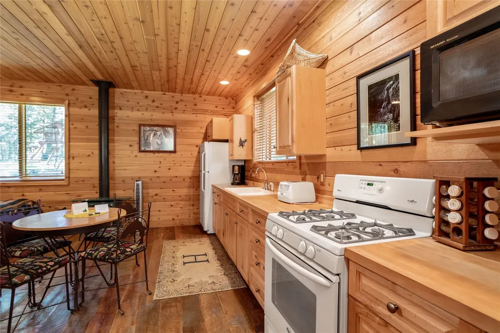 13518 Sylvan Drive Bigfork MT 59911