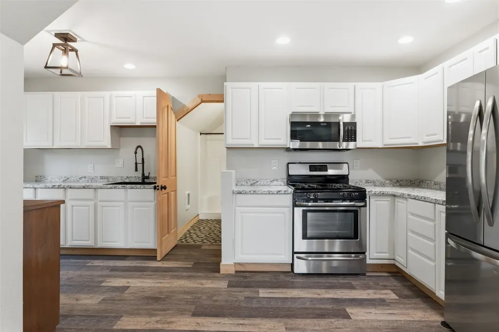 24 Forrest Drive Jefferson City MT 59638