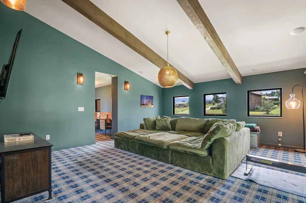 2 Finn Mountain Road Montana City MT 59634