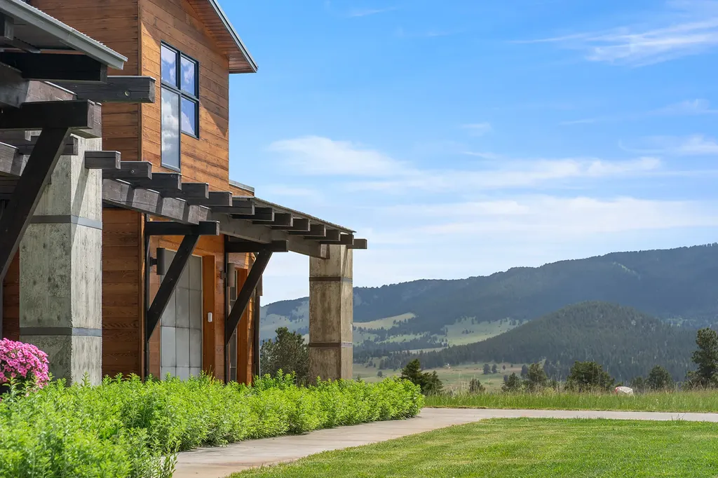 2 Finn Mountain Road Montana City MT 59634