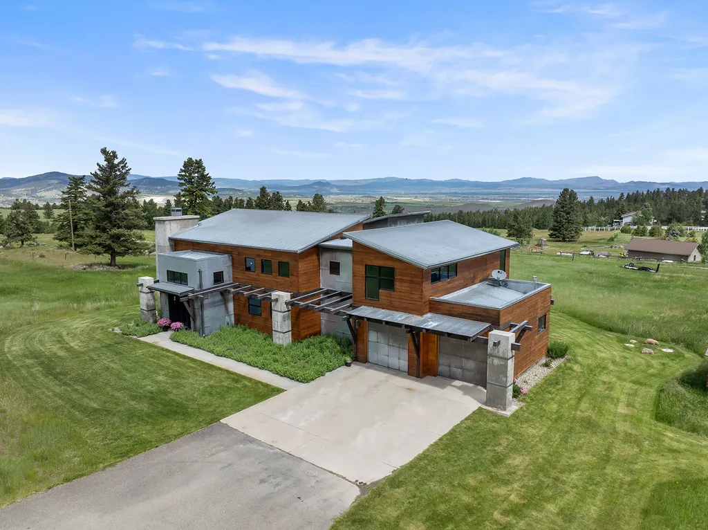2 Finn Mountain Road Montana City MT 59634