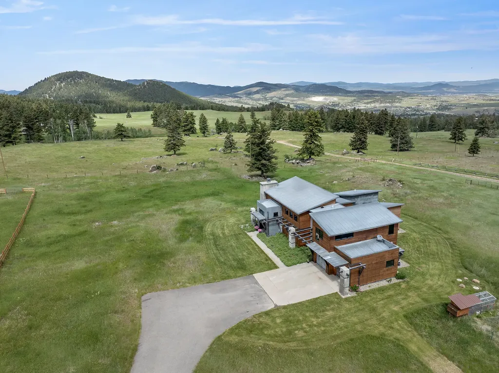 2 Finn Mountain Road Montana City MT 59634