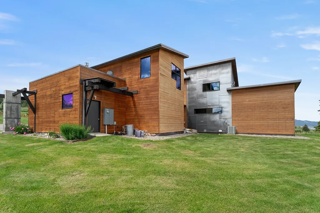 2 Finn Mountain Road Montana City MT 59634