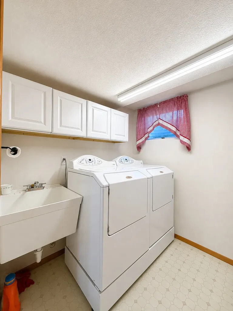 7 Hollow Drive Great Falls MT 59404