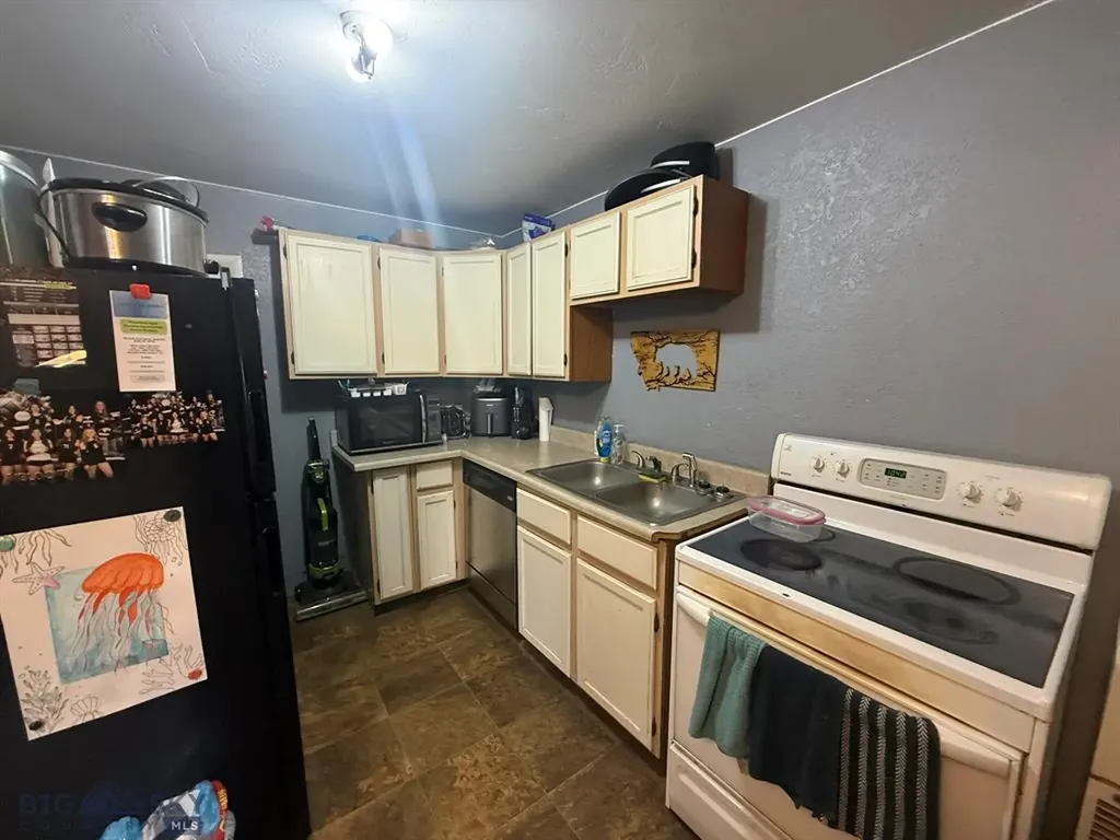 1712 George Street Butte MT 59701